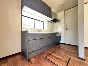 糸島市有田、中古一戸建てのキッチン画像です