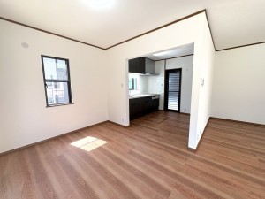 糟屋郡宇美町神武原、中古一戸建ての居間画像です