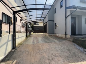 糟屋郡宇美町神武原、中古一戸建ての駐車場画像です