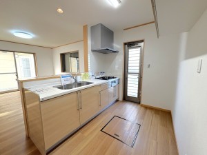 福岡市城南区南片江、中古一戸建てのキッチン画像です