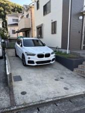 福岡市城南区南片江、中古一戸建ての駐車場画像です