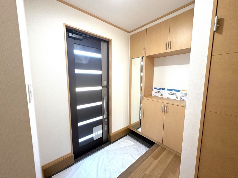 福岡市城南区南片江、中古一戸建ての玄関画像です