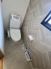 糸島市高田、中古一戸建てのトイレ画像です