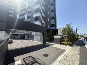 福岡市博多区、マンションの駐車場画像です
