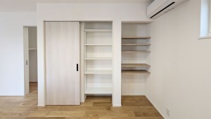 福岡市早良区原、新築一戸建ての収納画像です