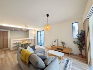 大野城市乙金台、新築一戸建ての居間画像です