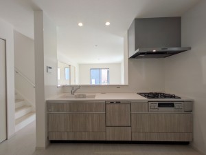 那珂川市今光、新築一戸建てのキッチン画像です