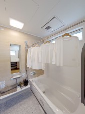 福岡市西区太郎丸、新築一戸建ての風呂画像です