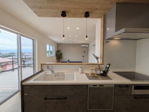 福津市西福間、新築一戸建てのキッチン画像です