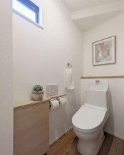 福津市西福間、新築一戸建てのトイレ画像です