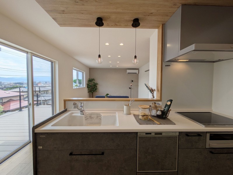 福津市西福間、新築一戸建てのキッチン画像です