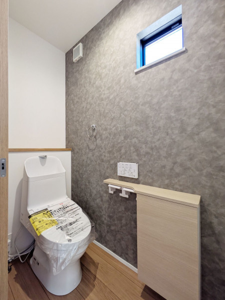 福津市西福間、新築一戸建てのトイレ画像です