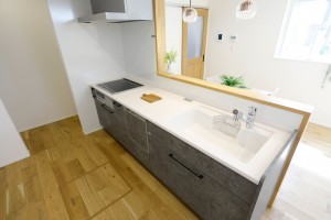福津市西福間、新築一戸建てのキッチン画像です