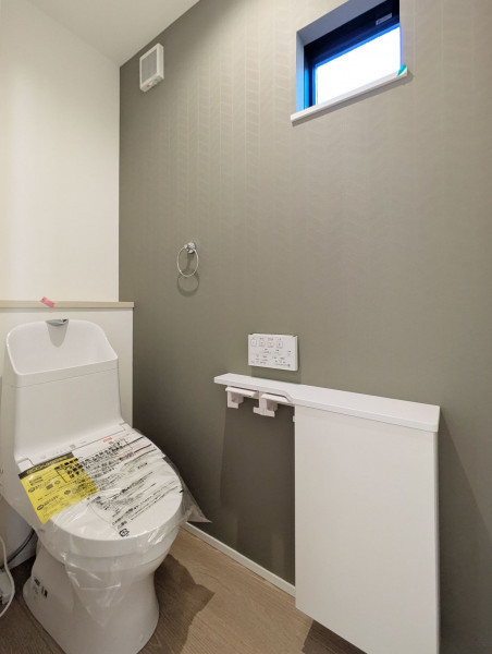 福津市西福間、新築一戸建てのトイレ画像です
