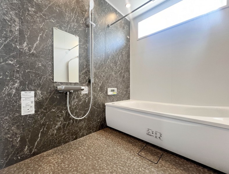 三養基郡上峰町前牟田、中古一戸建ての風呂画像です