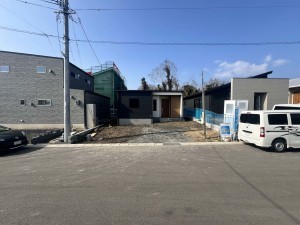 三養基郡みやき町東尾、新築一戸建ての前面道路を含む現地写真画像です