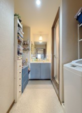 大牟田市本町、マンションの洗面画像です