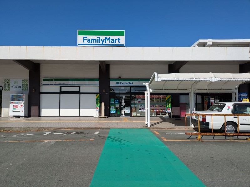 大牟田市本町、マンションのコンビニ画像です