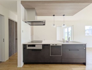 神埼市神埼町本堀、新築一戸建てのキッチン画像です