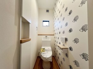 神埼市神埼町本堀、新築一戸建てのトイレ画像です