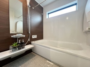 神埼市神埼町本堀、新築一戸建ての風呂画像です