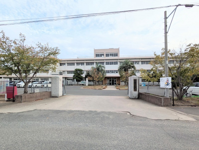 神埼市神埼町本堀、新築一戸建ての小学校画像です