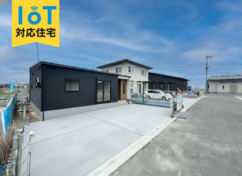 神埼市神埼町本堀、新築一戸建ての外観画像です