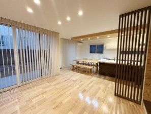 太宰府市高雄、中古一戸建ての居間画像です