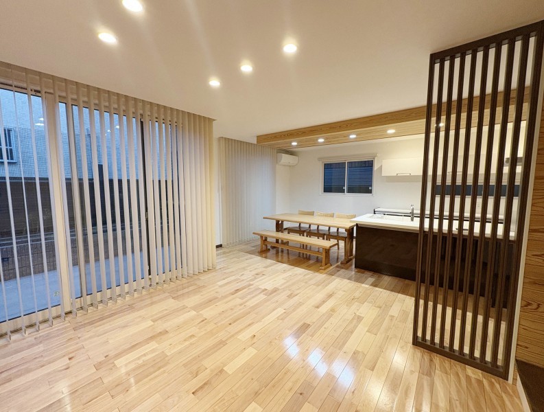 太宰府市高雄、中古一戸建ての居間画像です