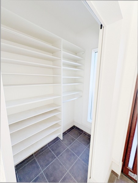 久留米市善導寺町与田、中古一戸建ての収納画像です