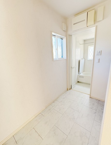 久留米市善導寺町与田、中古一戸建ての洗面画像です