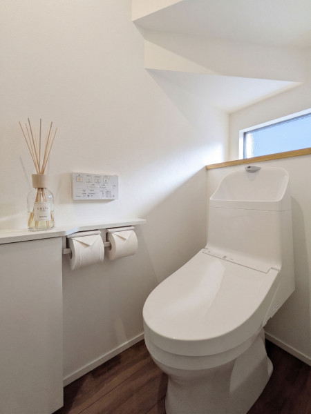 糸島市前原南、新築一戸建てのトイレ画像です