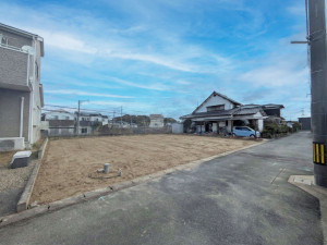 筑紫野市桜台、土地の前面道路を含む現地写真画像です