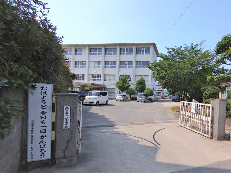 久留米市津福今町、新築一戸建ての中学校画像です