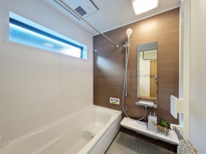 朝倉郡筑前町東小田、新築一戸建ての風呂画像です