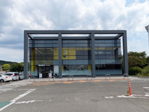 宗像市葉山、土地のドラッグストア画像です