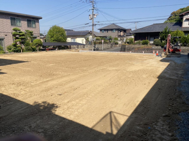 宗像市葉山、土地の前面道路を含む現地写真画像です