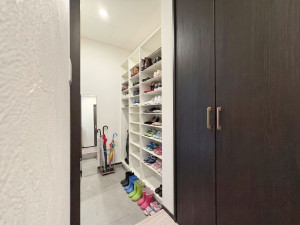 糟屋郡粕屋町原町、中古一戸建ての収納画像です