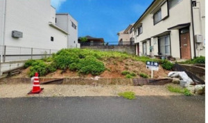 糟屋郡粕屋町花ヶ浦、土地の前面道路を含む現地写真画像です