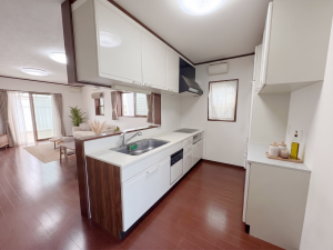 久留米市北野町大城、中古一戸建てのキッチン画像です