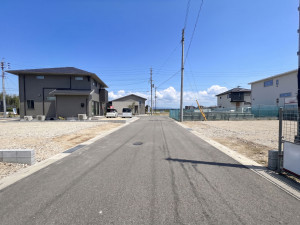 小郡市大板井、土地の前面道路を含む現地写真画像です
