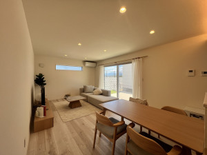 福岡市西区今津、中古一戸建ての居間画像です