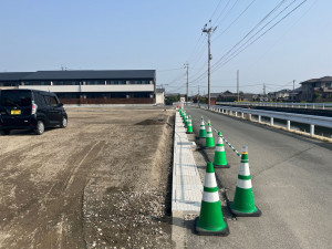 柳川市三橋町蒲船津、新築一戸建ての前面道路を含む現地写真画像です