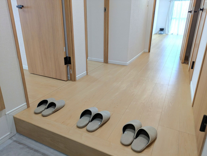 福岡市早良区昭代、マンションの玄関画像です
