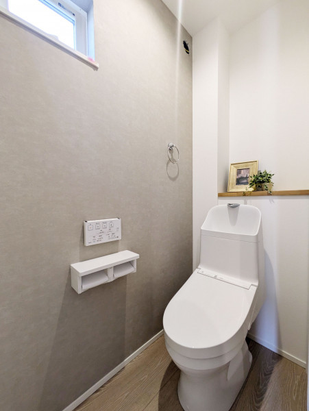 筑紫野市原田、新築一戸建てのトイレ画像です