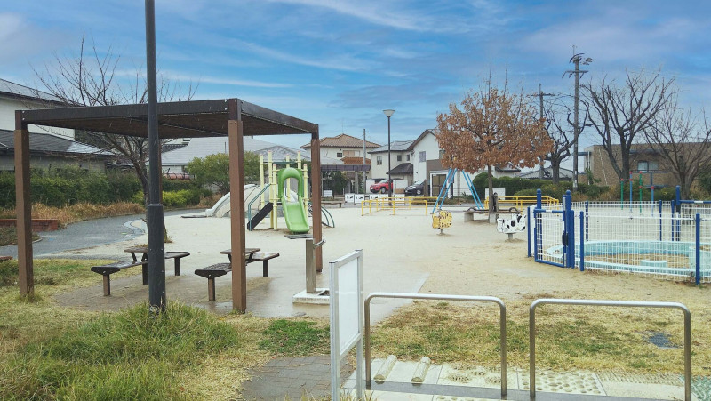 福岡市南区若久、土地の公園画像です
