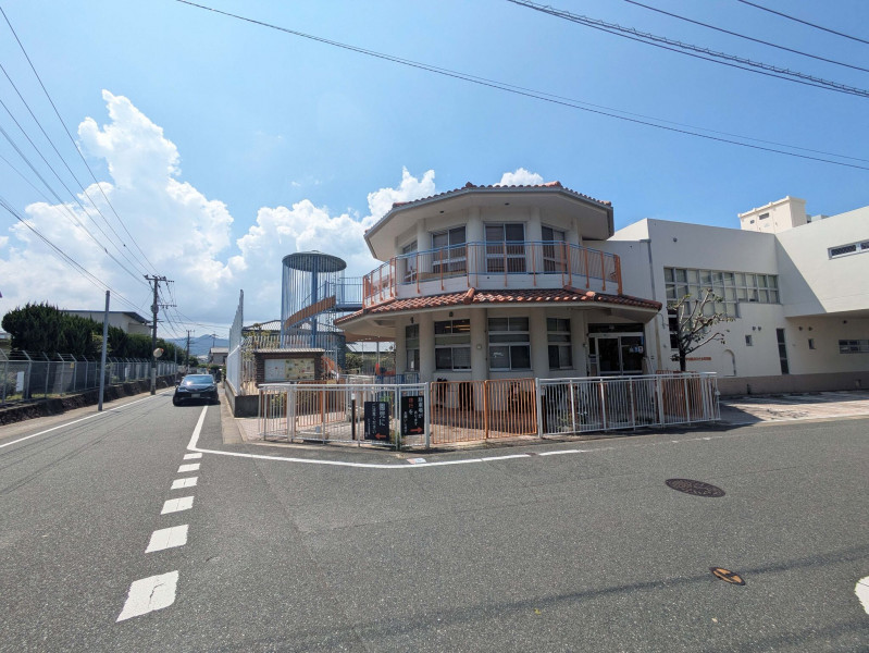 福岡市西区姪浜駅南、土地の幼稚園・保育園画像です