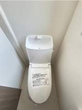柳川市筑紫町、新築一戸建てのトイレ画像です