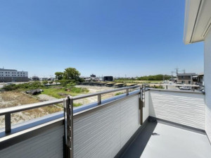 柳川市筑紫町、新築一戸建てのバルコニー画像です