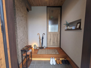 三養基郡基山町小倉、中古一戸建ての玄関画像です